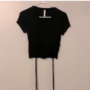 T-Shirt with strings